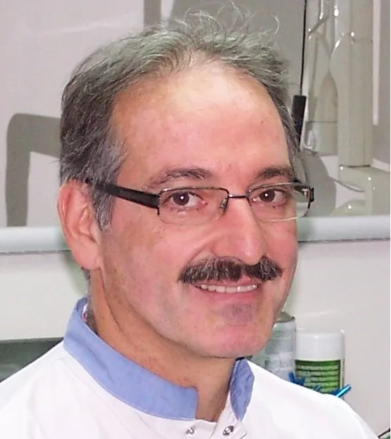 Portrait du Dr Gilles Cohen, chirurgien-dentiste